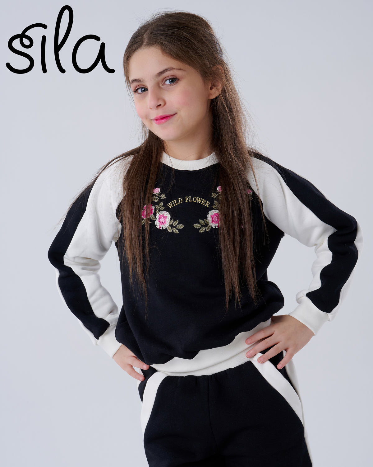 wild flower embroidered set - black and cream