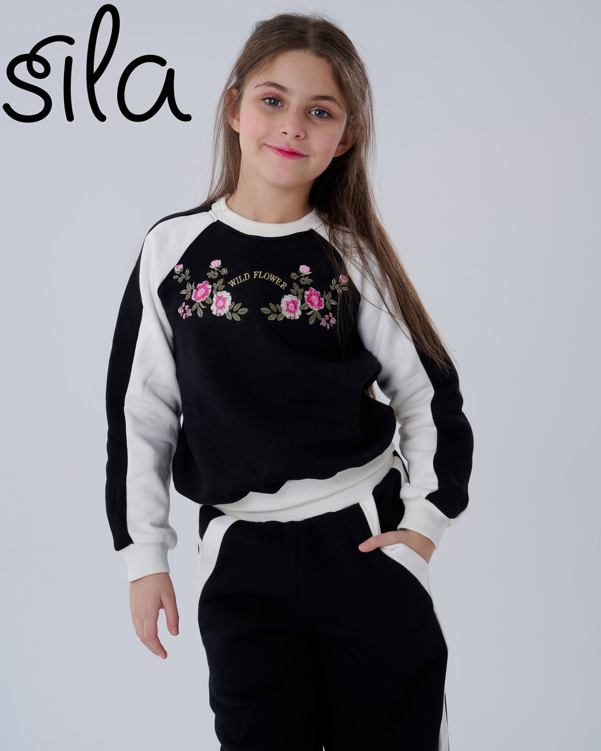 wild flower embroidered set - black and cream