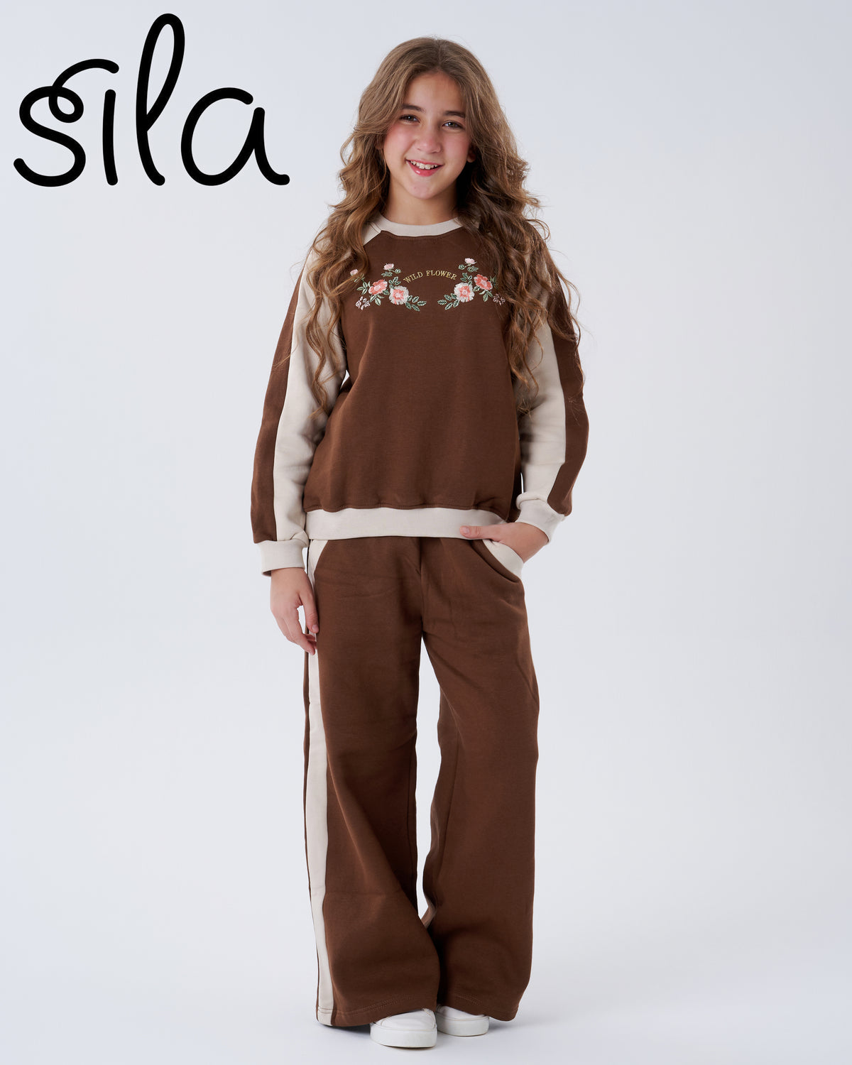 wild flower embroidered set - black and cream